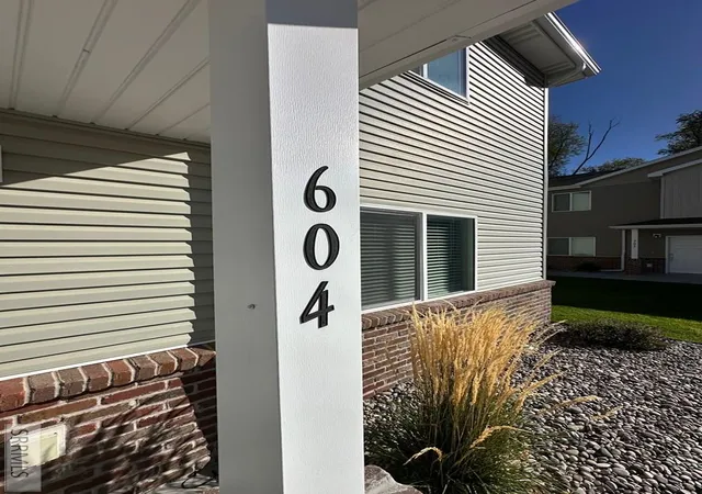 Photo 2 of Townhouse for sale at 2001 Lawrence Lane #604, Blackfoot, ID 83221 | MLS# 2188072 | Listing updated on 2026-09-05