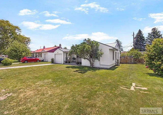 Photo 3 of Single family home for sale at 230 E Shelley Street, Idaho Falls, ID 83402 | MLS# 2186999 | Listing updated on 2026-08-26