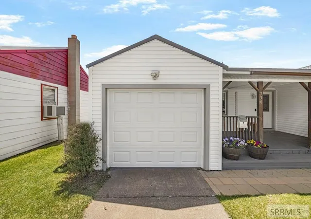 Photo 4 of Single family home for sale at 230 E Shelley Street, Idaho Falls, ID 83402 | MLS# 2186999 | Listing updated on 2026-08-26