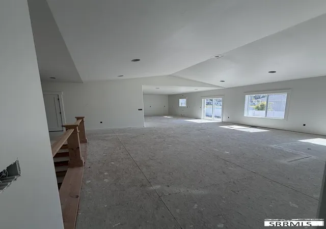Photo 4 of Single family home for sale at 518 Boxwood Dr, Idaho Falls, ID 83402 | MLS# 2188791 | Listing updated on 2026-08-26