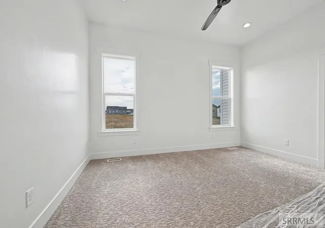 Photo 3 of Single family home for sale at 6883 Bronson Dr, Idaho Falls, ID 83402 | MLS# 2188013 | Listing updated on 2026-08-31