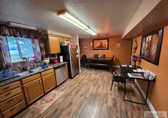 Photo 4 of Single family home for sale at 740 Melrose Dr, Idaho Falls, ID 83401 | MLS# 2188097 | Listing updated on 2026-08-11