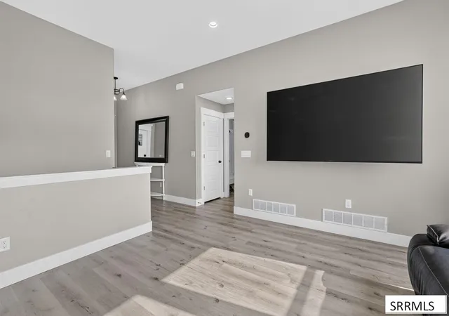 Photo 3 of Single family home for sale at 5876 Cedarwood Lane, Idaho Falls, ID 83406 | MLS# 2188429 | Listing updated on 2026-08-10
