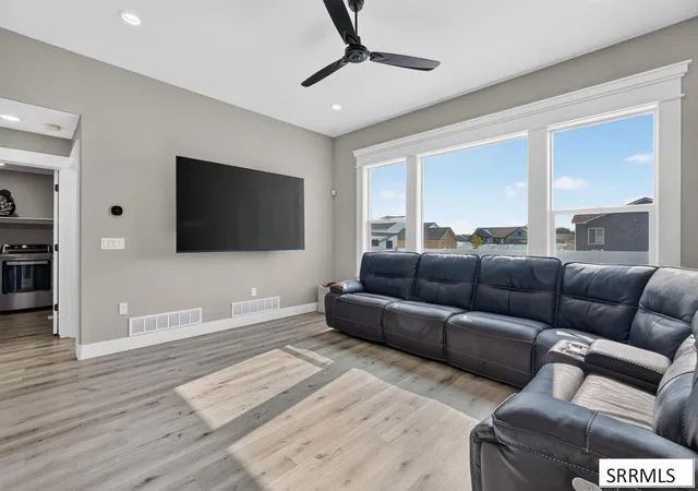 Photo 4 of Single family home for sale at 5876 Cedarwood Lane, Idaho Falls, ID 83406 | MLS# 2188429 | Listing updated on 2026-08-10