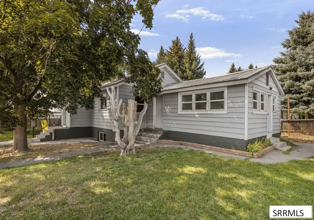Photo 3 of Single family home for sale at 1270 Elmore, Idaho Falls, ID 83402 | MLS# 2188581 | Listing updated on 2026-08-16