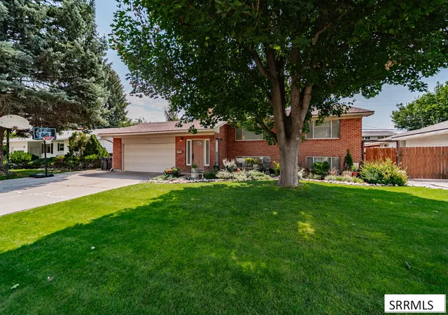 Photo 3 of Sale Pending at 1394 E 21st Street, Idaho Falls, ID 83404 | MLS# 2188472 | Listing updated on 2026-09-16