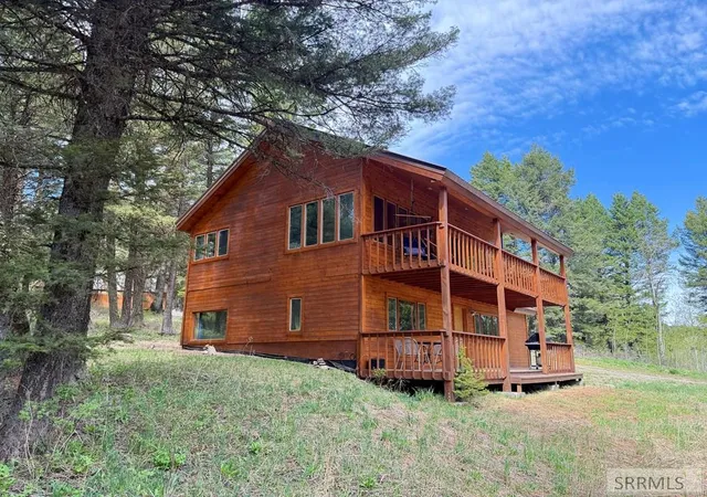 3rd image of 5611 2 Lazy 2 Road, Island Park, ID 83429 | MLS# 2186428