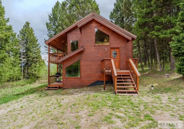 4th image of 5611 2 Lazy 2 Road, Island Park, ID 83429 | MLS# 2186428