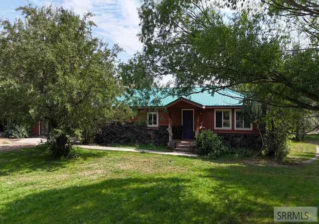 Photo 1 of Manufactured home for sale at 5480 Challis Creek Road, Challis, ID 83226 | MLS# 2188003 | Listing updated on 2026-08-28
