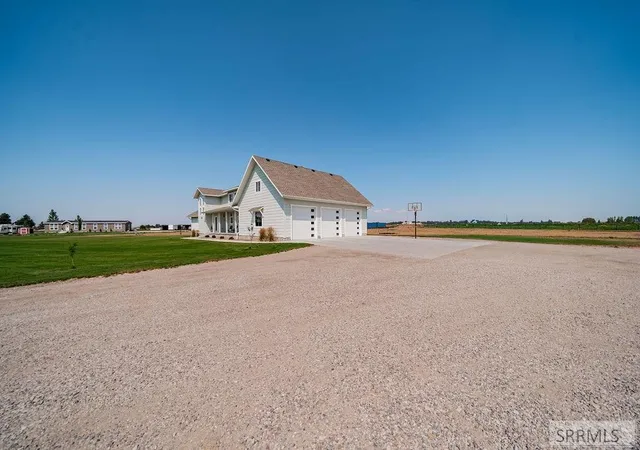 Photo 3 of Single family home for sale at 956 E 1100 N, Shelley, ID 83274 | MLS# 2188027 | Listing updated on 2026-08-27