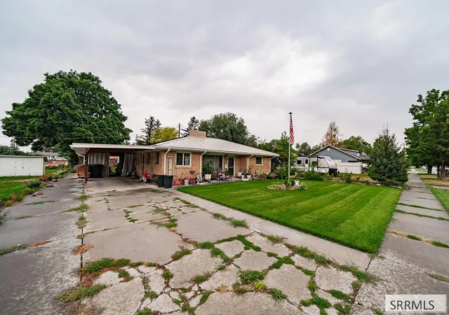 Photo 4 of Single family home for sale at 220 S Milton Ave, Shelley, ID 83274 | MLS# 2188896 | Listing updated on 2026-09-18