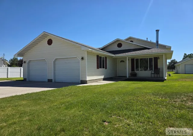 Homes for sale in Sugar City, ID | 343 S Teton Avenue, Sugar City, ID 83448 | MLS# 2187184