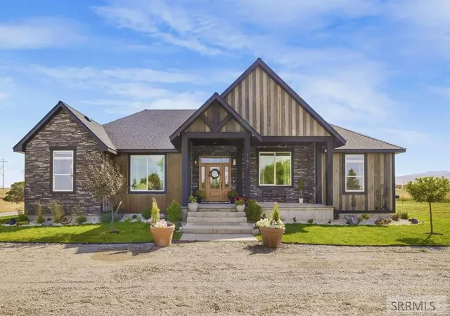 Photo 1 of Single family home for sale at 161 Snake River Dr, American Falls, ID 83211 | MLS# 2188336 | Listing updated on 2026-08-05