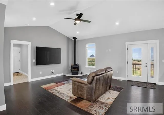 Photo 3 of Single family home for sale at 2607 Sparks Ln, American Falls, ID 83211 | MLS# 2188051 | Listing updated on 2026-10-21