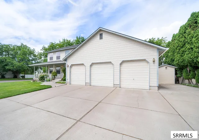 Photo 3 of Single family home for sale at 4951 Independence, Pocatello, ID 83202 | MLS# 2188609 | Listing updated on 2026-09-21