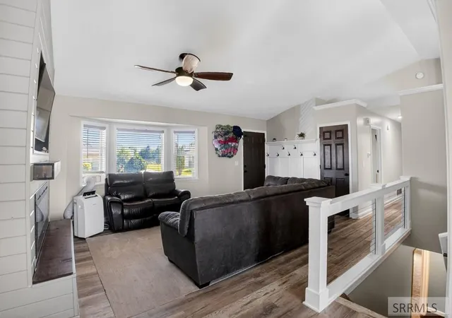Photo 3 of Single family home for sale at 4465 E Cochise Dr, Idaho Falls, ID 83406 | MLS# 2188134 | Listing updated on 2026-09-16