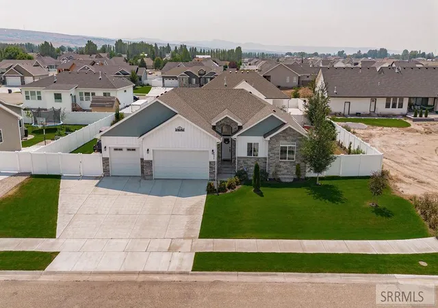 2nd image of 4824 E Torcello Dr, Idaho Falls, ID 83401 | MLS# 2188315
