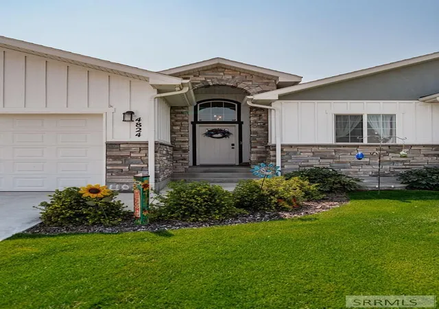 Photo 3 of Sale Pending at 4824 E Torcello Dr, Idaho Falls, ID 83401 | MLS# 2188315 | Listing updated on 2026-09-10
