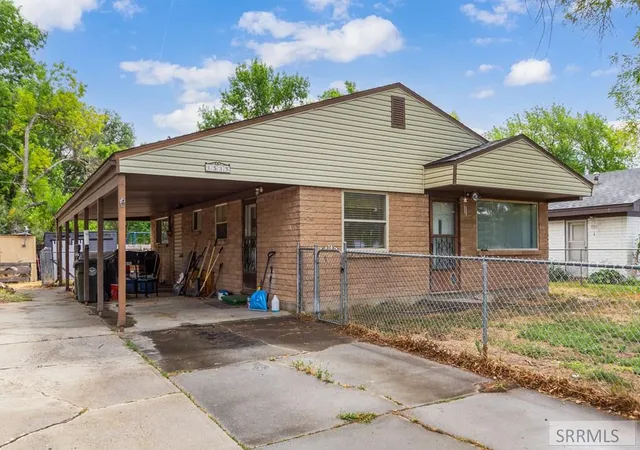 Photo 2 of Sale Pending at 1515 Dennis Avenue, Blackfoot, ID 83221 | MLS# 2188205 | Listing updated on 2026-09-10