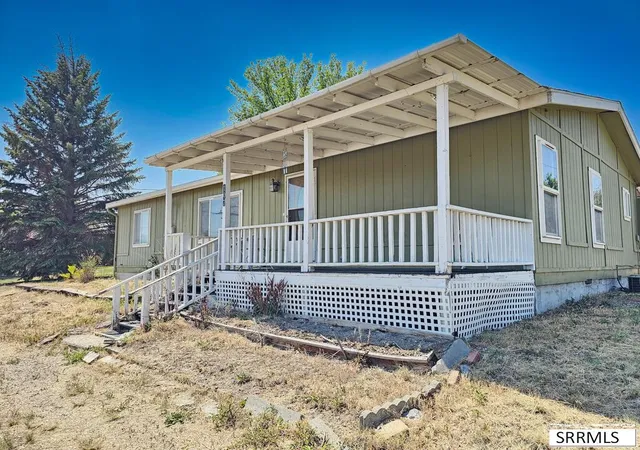 Photo 1 of Manufactured home for sale at 107 W 2nd Street, Salmon, ID 83467 | MLS# 2188378 | Listing updated on 2026-08-06