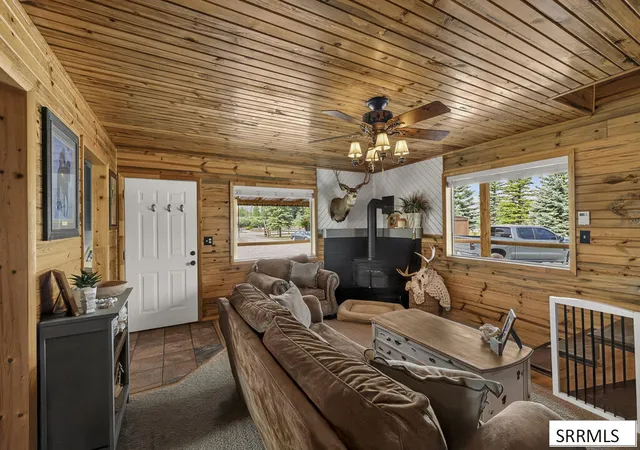 Photo 3 of Single family home for sale at 4236 Summit Dr, Mackay, ID 83251 | MLS# 2188410 | Listing updated on 2026-10-07