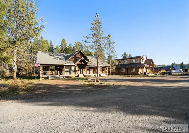 3rd image of 3770 Arctic Fox Dr, Island Park, ID 83429 | MLS# 2180127