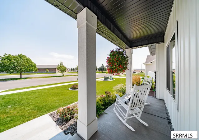 Photo 3 of Single family home for sale at 1462 N 805 E, Shelley, ID 83274 | MLS# 2188552 | Listing updated on 2026-10-06