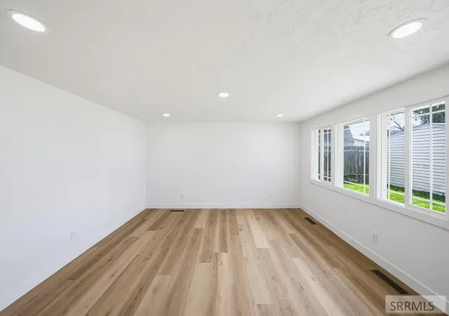 Photo 3 of Single family home for sale at 1063 Irving Street, Idaho Falls, ID 83401 | MLS# 2188195 | Listing updated on 2026-09-11