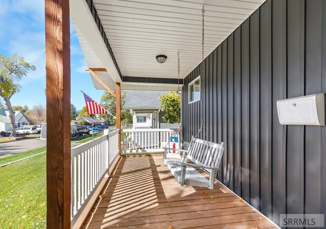 Photo 4 of Single family home for sale at 520 J Street, Idaho Falls, ID 83402 | MLS# 2187590 | Listing updated on 2026-07-07