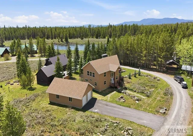 Photo 2 of Single family home for sale at 3424 W Robbins Circle, Island Park, ID 83429 | MLS# 2188022 | Listing updated on 2026-07-27