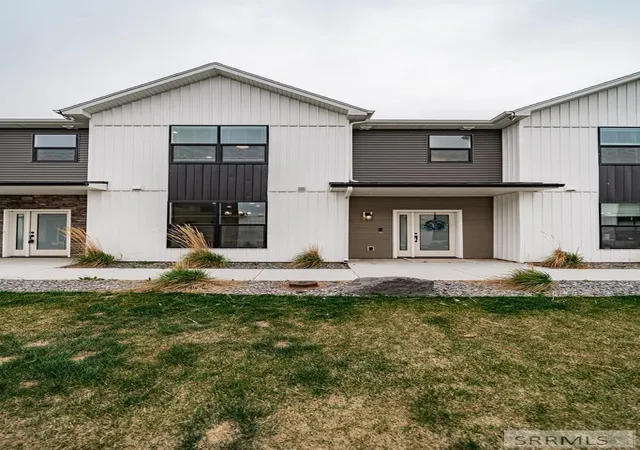 Homes for sale in Sugar City, ID | 274 W 4th S, Sugar City, ID 83448 | MLS# 2185606