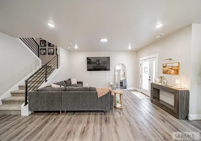 3rd image of 274 W 4Th S, Sugar City, ID 83448 | MLS# 2185606