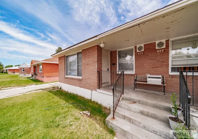 Photo 2 of Multi family home for sale at 675 677 Holbrook Dr, Idaho Falls, ID 83401 | MLS# 2188077 | Listing updated on 2026-09-03