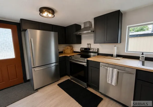Photo 3 of Single family home for sale at 211 Fairmont St, Salmon, ID 83467 | MLS# 2187525 | Listing updated on 2026-10-19