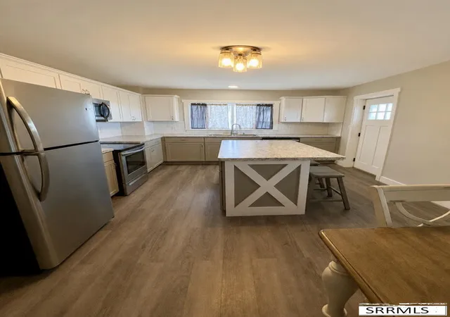 Photo 4 of Single family home for sale at 650 S 3Rd E, Saint Anthony, ID 83445 | MLS# 2188475 | Listing updated on 2026-08-11