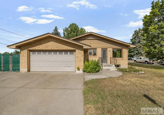 Homes for sale in Idaho Falls, ID | 1486 E 16Th Street, Idaho Falls, ID 83404 | MLS# 2187622