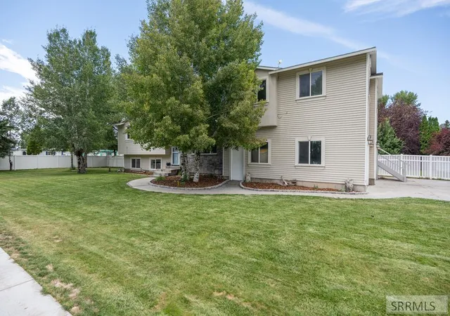 Homes for sale in Sugar City, ID | 202 W 3Rd S, Sugar City, ID 83448 | MLS# 2187565