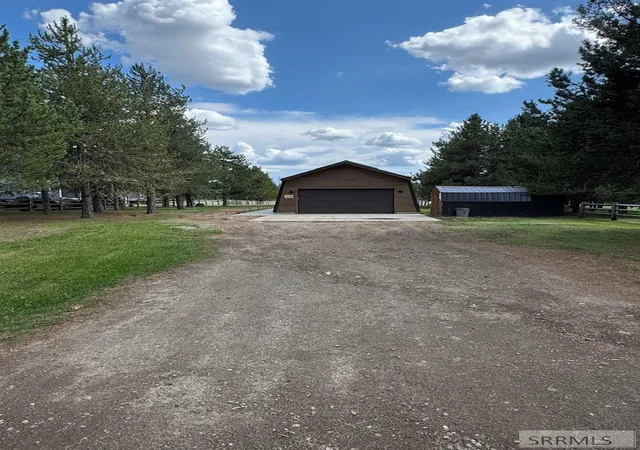 3rd image of 3776 Snake River Dr, Island Park, ID 83429 | MLS# 2185157