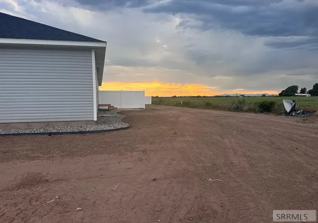 Photo 3 of Sale Pending at 3721 E Razor Circle, Idaho Falls, ID 83401 | MLS# 2187766 | Listing updated on 2026-09-14