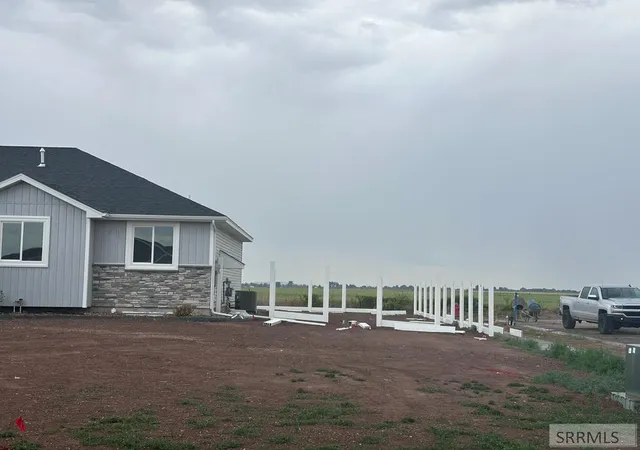Photo 4 of Sale Pending at 3721 E Razor Circle, Idaho Falls, ID 83401 | MLS# 2187766 | Listing updated on 2026-09-14