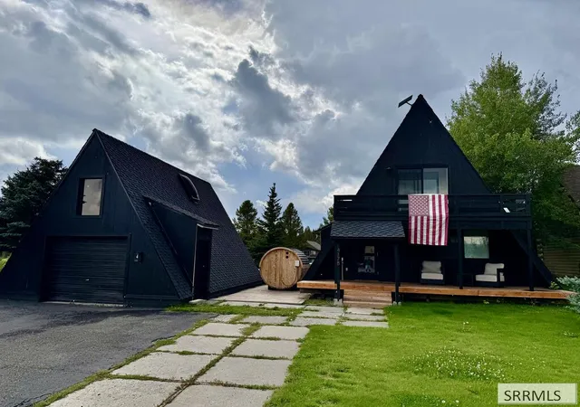 Photo 1 of Single family home for sale at 4178 Grand View Rd, Island Park, ID 83429 | MLS# 2188894 | Listing updated on 2026-10-06