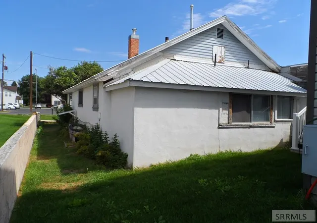 Photo 3 of Single family home for sale at 437 W 6th S, Rexburg, ID 83440 | MLS# 2187925 | Listing updated on 2026-08-13
