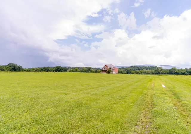 4th image of 231 E Valley Rd, Pikeville, TN 37367 | MLS# 1376525
