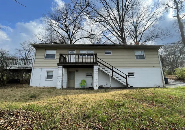 Photo 3 of Sale Pending at 415 Seneca Dr, Knoxville, TN 37914 | MLS# 1370412 | Listing updated on 2024-09-08