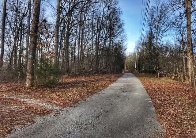 Photo 1 of Sale Pending at 514 Riverview Dr, Jasper, TN 37347 | MLS# 1345252 | Listing updated on 2026-08-06