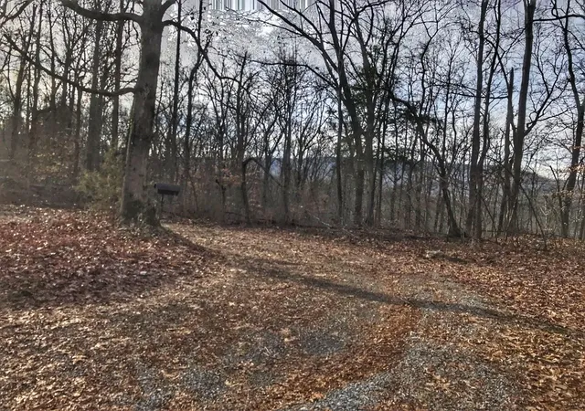 Photo 2 of Sale Pending at 514 Riverview Dr, Jasper, TN 37347 | MLS# 1345252 | Listing updated on 2026-08-06