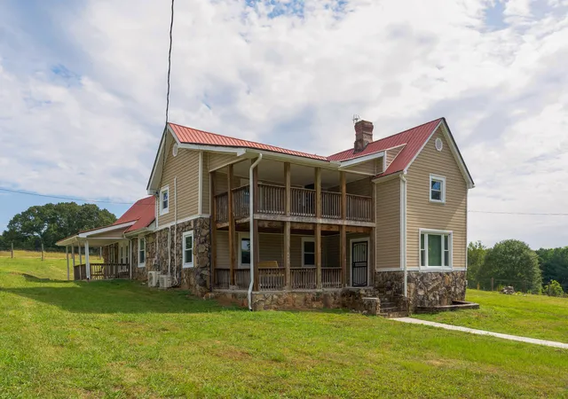 Homes for sale in Chickamauga, GA | 930 Kensington Rd, Chickamauga, GA 30707 | MLS# 1395944