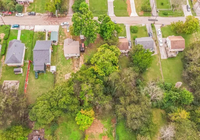 Photo 1 of Sale Pending at 3225 Shields Ave, Knoxville, TN 37914 | MLS# 1501166 | Listing updated on 2025-01-10
