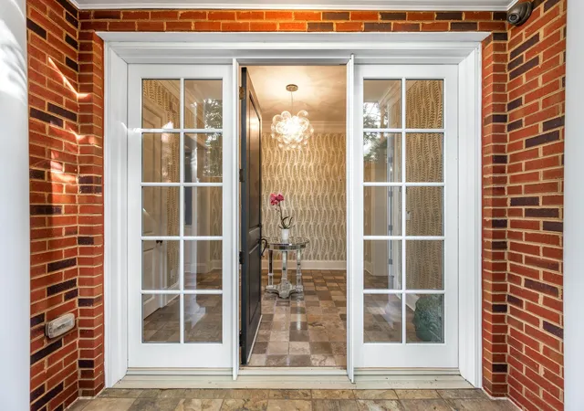 Photo 4 of Single family home for sale at 611 Battery Pl, Chattanooga, TN 37403 | MLS# 1509989 | Listing updated on 2026-06-22