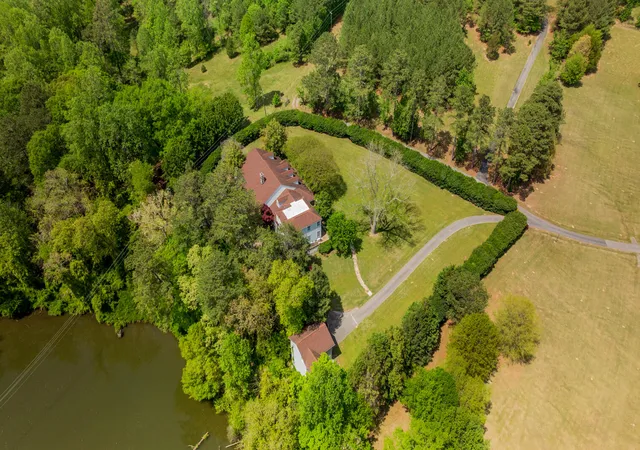 Photo 1 of Mansion for sale at 70 Golf Course Ln, Trion, GA 30753 | MLS# 1511796 | Listing updated on 2026-08-19